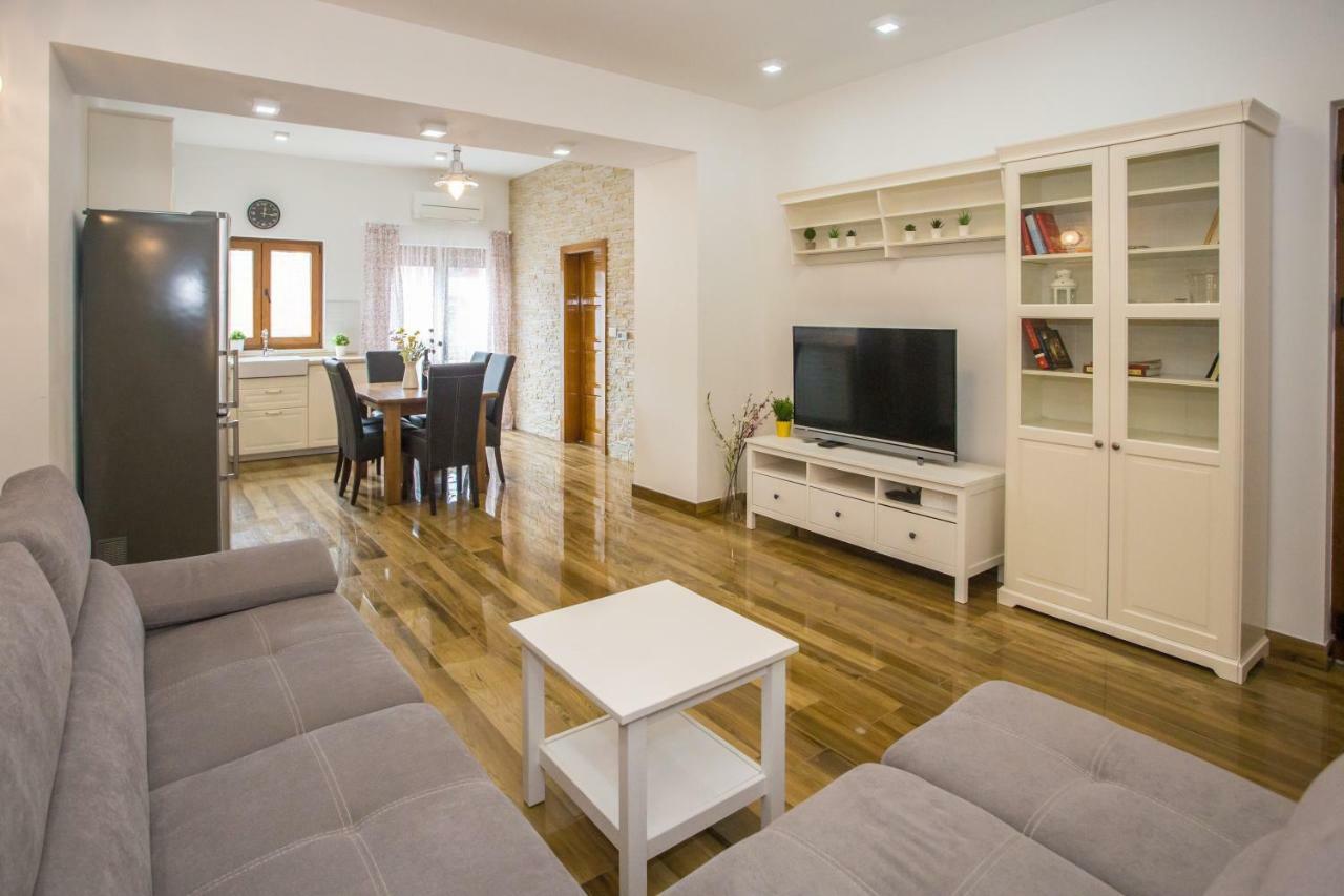 Exclusive Apartment Magnolia Πόρετς Εξωτερικό φωτογραφία