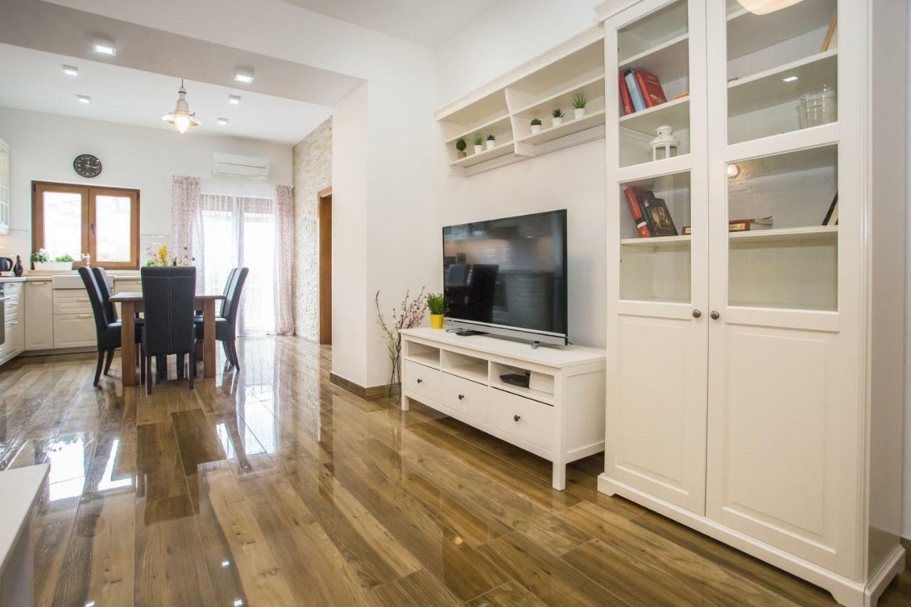 Exclusive Apartment Magnolia Πόρετς Εξωτερικό φωτογραφία